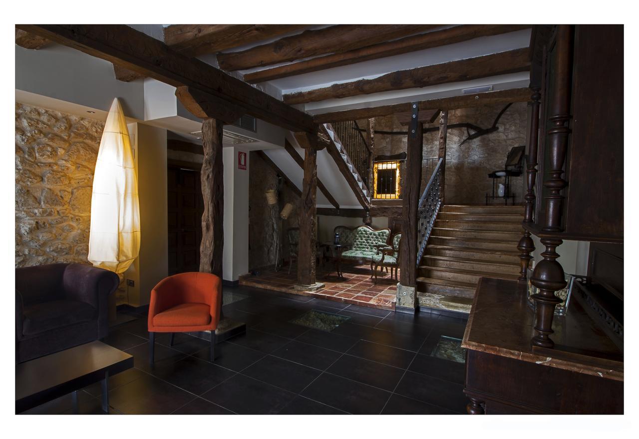Posada La Casona De Valbuena فالبوينا دي دويرو المظهر الخارجي الصورة