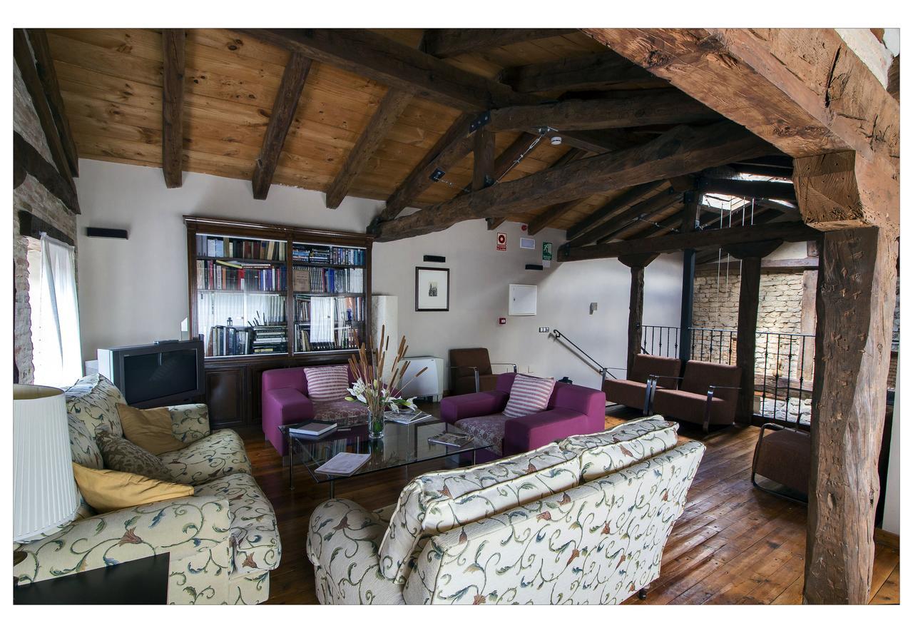 Posada La Casona De Valbuena فالبوينا دي دويرو المظهر الخارجي الصورة
